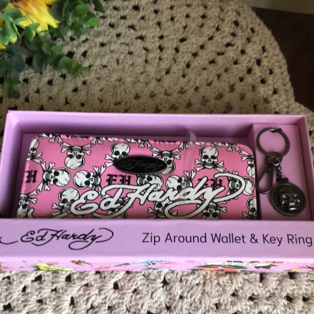 Ed Hardy Pink Zip-Around Wallet & Key Ring